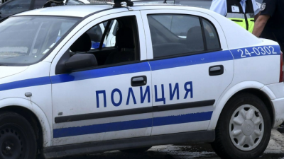 КРЪВ И ЗЪБИ НА СЕЛО! Човек на Доган преби човек на Пеевски!