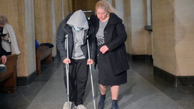 Бащата на обвиняемия за нападението на &bdquo;Мургаш&ldquo; обяви гладна стачка