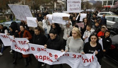 Мълчанието говори най-силно: Кочани почете жертвите на пожара