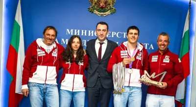 Сноубордистите Тервел и Малена Замфирови наградени за успехите си