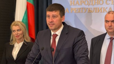 Ивелин Михайлов за незаконните сметища: Отчаяни сме в усилията си да променим нещо (ВИДЕО)