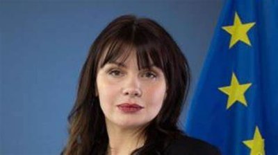 9 дни разследваната европрокурорка Теодора Георгиева така и не успя ясно да каже: Тя ли е на видеото с Пепи Еврото?