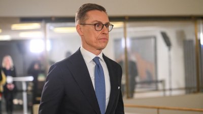 От &bdquo;да се въоръжим до зъби&ldquo; до &bdquo;дайте да преговаряме&ldquo; &ndash; Стуб внезапно заговори за мир