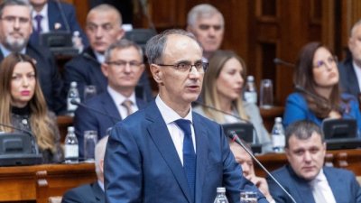 Сърбия с нов премиер, протестите продължават: Студенти водят битката за промяна