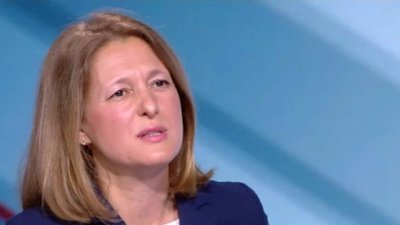 Полу-лекар, полу НПО-деец и три четвърти зъболекар, към който не бих се обърнала дори за почистване на зъбен камък