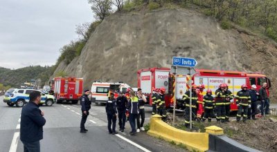 Българин загина при катастрофа с микробус в Румъния