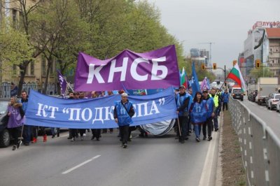 София под блокада: Взрив от недоволство в градския транспорт! (СНИМКИ + ВИДЕО)