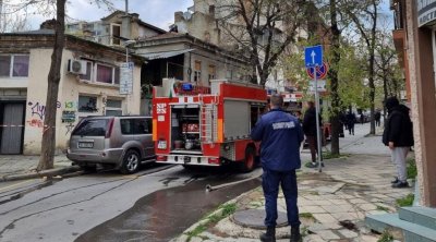 59-годишна жена пострада при пожар в жилищен блок във Варна