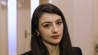 Лена Бориславова се изправя пред съда за фалшифициране на документи