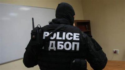 Трима в ареста след акция на ГДБОП в столичен квартал