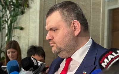 Пеевски: Кабинетът остава стабилен, ДПС - НОВО НАЧАЛО го подкрепя (ВИДЕО)