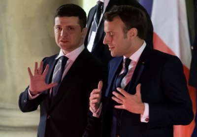 Френски град свали знамето на Украйна след думите на Зеленски за Армения и подкрепата му за Илхам Алиев