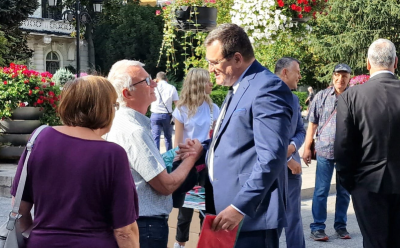 Славчо Атанасов още ли не е изпратил някого с пари за рекет?