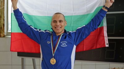 Федерацията по плуване спря правата на Антъни Стайков