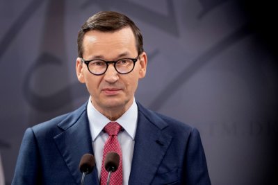 ИЗВЪНРЕДНО! Полша спря доставките на оръжия за Украйна