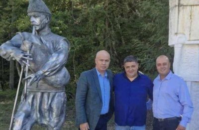Фалшиво социологическо проучване опитва да замаже скандалите в БСП Чепеларе, след наложения от Нинова кандидат за кмет