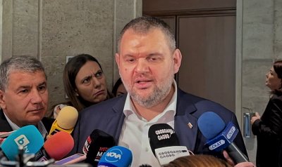 Делян Пеевски: Проведохме ползотворен разговор с Борисов и Асен Василев за проблема по затваряне на ТЕЦ-овете