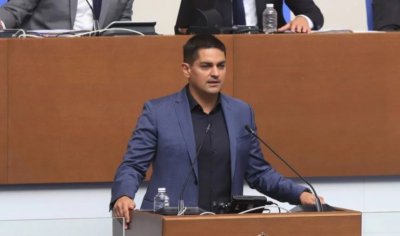 Радостин Василев към Кирил Петков: Слушай внимателно, шарлатанино!