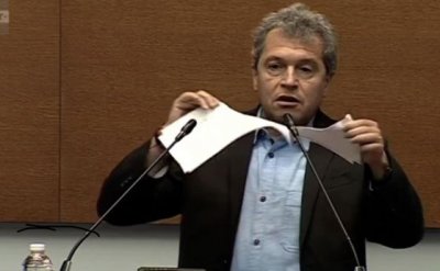 Тошко Йорданов скъса споразумението с енергетиците в парламента и заяви: Какво точно сте подписали, щом хората още продължават да протестират?!