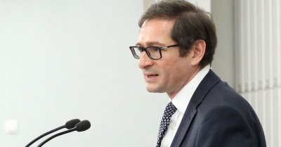Адам Ясер: За управляващите в Полша Киев е стратегически съперник в региона