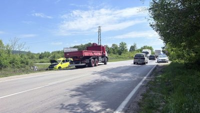 Затруднено движение по международния път Е-79 на изхода за Монтана