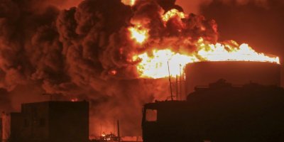 Над 30 загинали при американски удари по йеменско пристанище, хусите обвиняват Вашингтон в &bdquo;престъпна агресия&ldquo; (ВИДЕО)