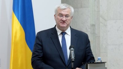 Андрий Сибиха: Русия трябва да спре да говори за мир и да започне да действа