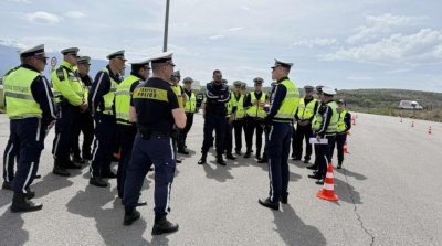 Засилени проверки на &bdquo;Пътна полиция&ldquo; по АМ &bdquo;Струма&ldquo;