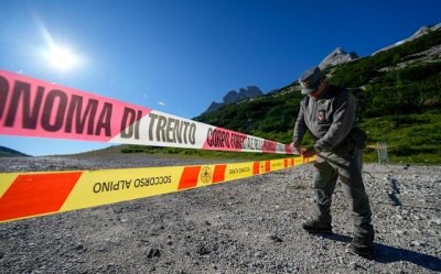 Двама загинали в италианските Алпи след буря и наводнения