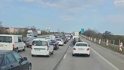 Задръствания по АМ "Тракия" в посока Бургас преди Великденските празници