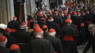 Кардиналите на Католическата църква обсъждат избора на нов папа в Рим