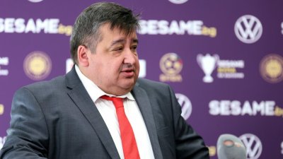 Караиванов: Футболът у нас има нужда от рестарт &ndash; започваме с Първа лига