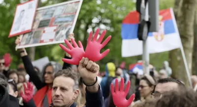 Шест месеца след трагедията в Нови Сад: Студенти и синдикати излязоха на протест в Белград