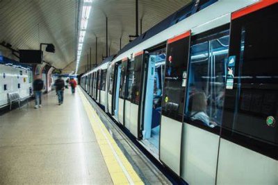 Метрото ще работи нормално днес