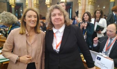 Киселова пред Мецола: България очаква потвърждение за готовността си за еврозоната през юни