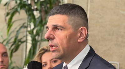 ВСЕ СТАРАТА ПЕСЕН! Ивайло Мирчев за контрабандата в Пловдив: Това е огромен случай с политическа, прокурорска и полицейска шапка (ВИДЕО)