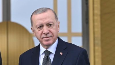   Турция предлага да домакинства преговорите между Русия и Украйна
