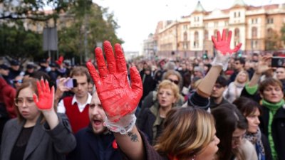 Гражданско недоволство в Нови Сад: Протести и гладна стачка след ареста на активисти