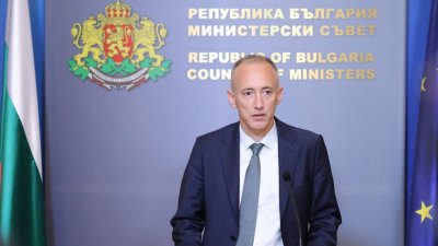 МОН сформира щаб за осигуряване на транспорт на зрелостниците в София