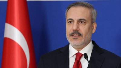 Външният министър на Турция: Надяваме се на ново начало в преговорите между Украйна и Русия