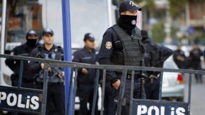 Мащабна акция в Турция: 225 са задържани за връзки с терористичната организация на Фетхуллах Гюлен