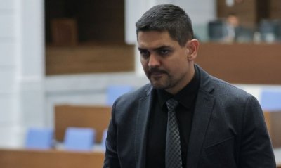 Съдът оправда Радостин Василев по обвинението за опит за принуда