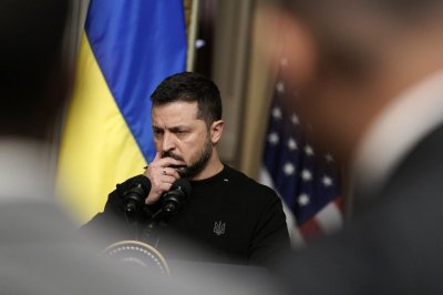 Bihus.Info: Близкият вътрешен кръг на Зеленски е пропит от корупция