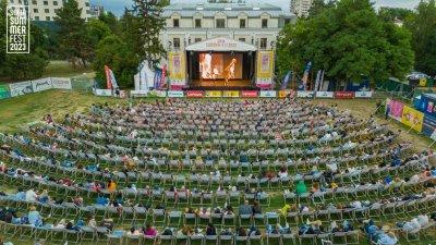 Протест срещу летен фестивал в Южния парк