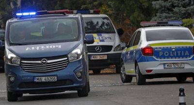 Тежка катастрофа в Румъния: 17 души са ранени при сблъсък между автобус и камион