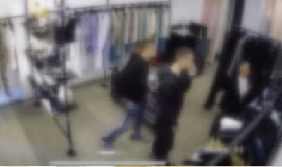 Малолетни обраха магазин за чанти в София (ВИДЕО)