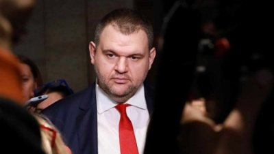След сигнал от Делян Пеевски КЗК започва проучване за картелни практики от страна на "Лукойл"