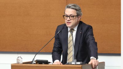 Тома Биков: При предсрочни избори въвеждането на еврото ще се превърне в криза