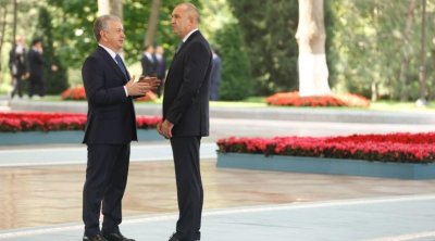 Президентът Радев на официално посещение в Узбекистан: Среща с президента Мирзийоев и подписване на ключови споразумения