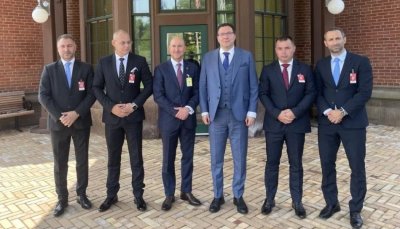 Министър Митов: България е на крачка от безвизово пътуване до САЩ (СНИМКИ)